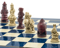 Berkeley Chess Alice in Wonderland Cardinal Blue Sjakksett