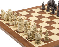 Berkeley Chess Alice i Eventyrland Russet og Mahogni Sjakksett