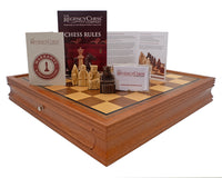 Regency Chess Isle of Lewis — luksus sjakksett med mahogni-innrammet skap